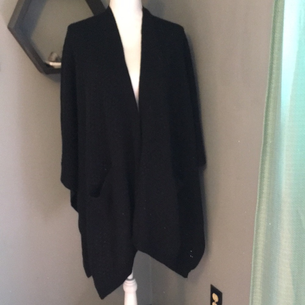 Avenue Wrap/Cardigan